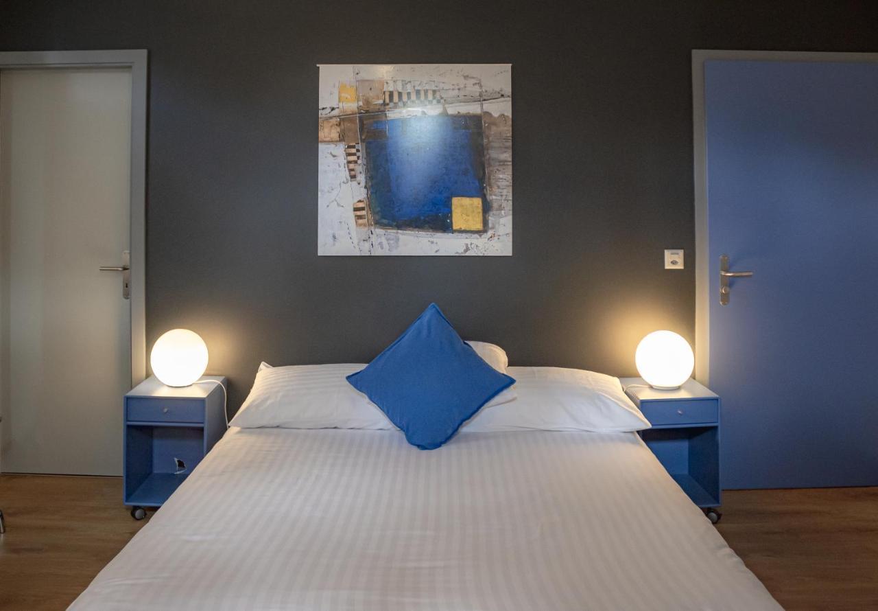 Au Boeuf Rouge Hotel Crassier Екстериор снимка