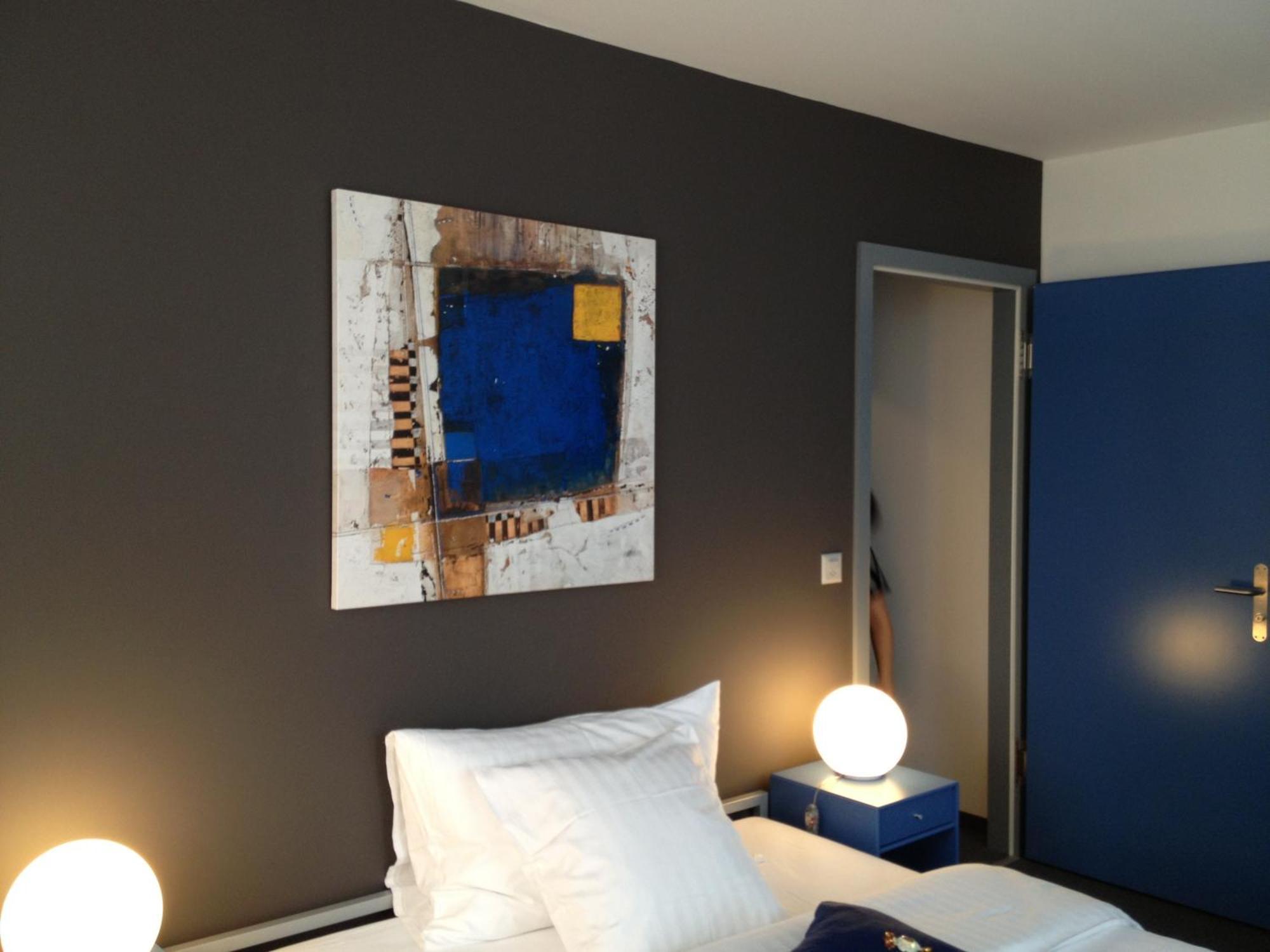Au Boeuf Rouge Hotel Crassier Екстериор снимка