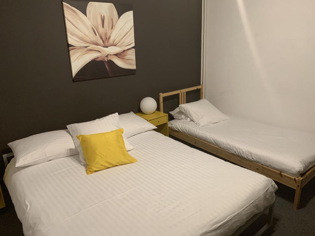 Au Boeuf Rouge Hotel Crassier Екстериор снимка